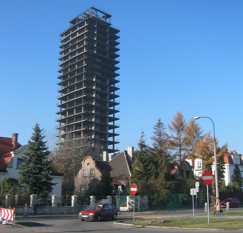 Illustration for article titled The Stark Beauty Of The World's Tallest Unoccupied Buildings